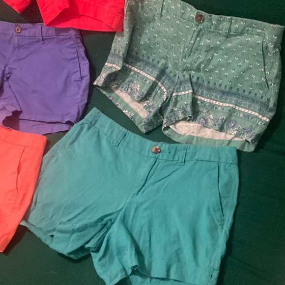 Eight Old navy size 2 shorts - Picture 2 of 3